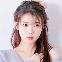 IU ( mẹ CY )