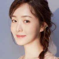 Liz Kim Cương