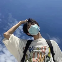 Vương Tuấn Anh/em trai cô/