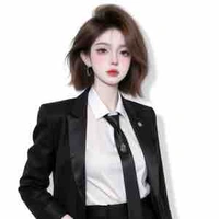 Tố Tâm( quản lý và trợ lí nữ chính)