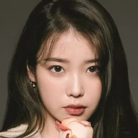 IU ( giáo viên)