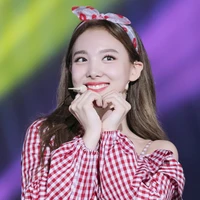 Im Nayeon_Thỏ