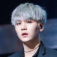 Min Yoongi- Ba Lisa