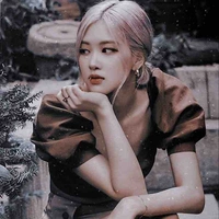 Park Chaeyoung ( Rosé )
