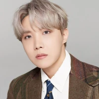 Jung Hoseok (JH)
