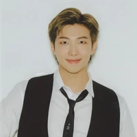 Namjoon (ba Taehyung)