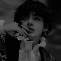 Taehyung/ hắn