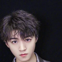 Vương Tuấn Khải (ba cậu)