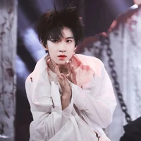 Hạ Tuấn Lâm(cậu)