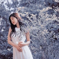 Triệu Lộ Tư(mẹ cậu)