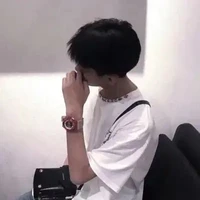 Dương Kì Lâm ( anh nó )