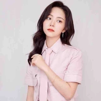 Đàm Tùng Vận(mẹ cậu)