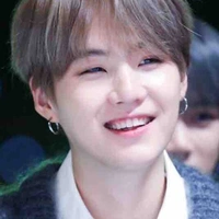 Min Yoongi ( ban ngày ) 