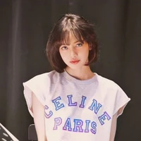 Dương Kha Nguyệt ( Erza Scarlet )