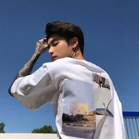 Tư Hoàng