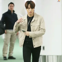 Kim Kai ( hắn )