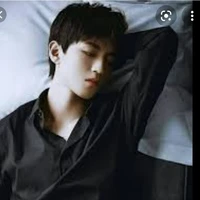 Vương Tuấn Khải(ba anh)