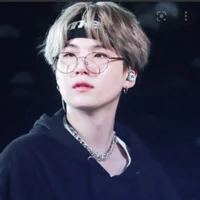 Min YoonGi_Suga