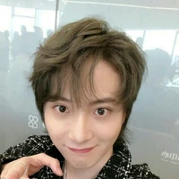 Vu Bân bạn Nhất Bác