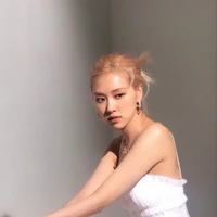 Park Chaeyoung ( Rosé )