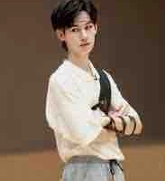 Chân Nguyên- anh trai Á Hiên💡💡