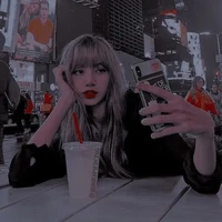 Lisa(cô)