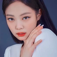 Kim Jennie(chị hắn)