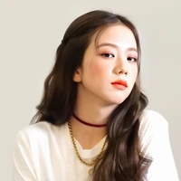 Kim Jisoo(Chị họ Y)