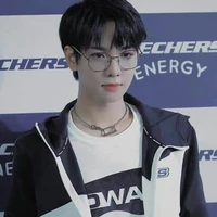 trịnh phồn tinh ( trợ lí TC)