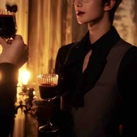 Lục Hoàng Khánh_Hắn