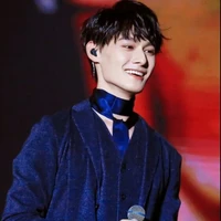 ﾟ°☆Uông۵Trác۵Thành☆° ﾟ