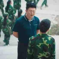 Thầy giáo vụ Phan