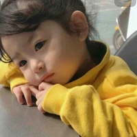 Bé gái-Vương Tư Duệ