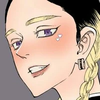 Em gái hai bím tóc