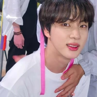 Jin/mẹ YG
