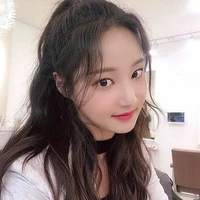 Yeonwoo ( mẹ Jisoo )
