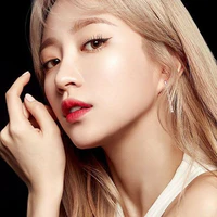Ahn Hani_Mẹ JK
