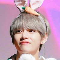 Kim Taehyung ( Hắn )