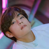 Kim Tae-hyung ( V )