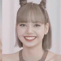 Lalisa ( bạn thân Chae )