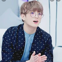 Jeon Jungkook ( Cậu )