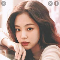 Jennie Kim ( Em )