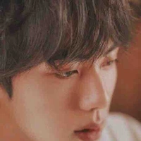 Kim SeokJin(mẹ Jennie)
