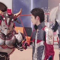 Lucky, Garu, Champ