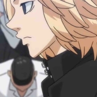 Thằng bé chỉ yew taiyaki :_)