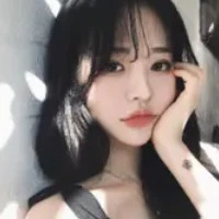 Huyền Thúy Hạnh. Bff Nu9. Jona.