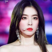 Irene( mẹ Jennie)