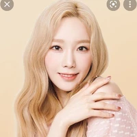 taeyeon( mẹ rose)