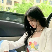 Thân Hạ San_lớp trưởng