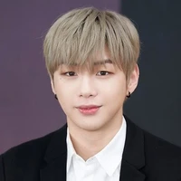 Kang Daniel / anh traicủa Y/n